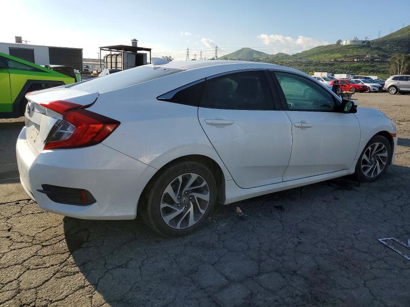 Photo 3 from auction – 2017 HONDA CIVIC EX with VIN 2HGFC2F78HH534129