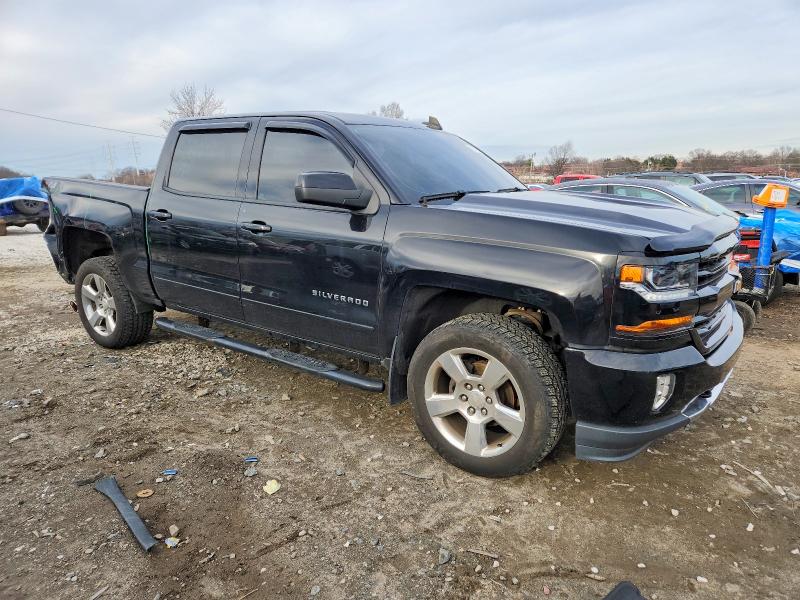 Photo 4 from auction – 2018 CHEVROLET SILVERADO with VIN 3GCUKREC6JG374693