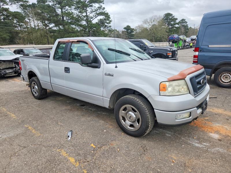 Photo 4 from auction – 2005 FORD F150 with VIN 1FTRX12W25NA61984
