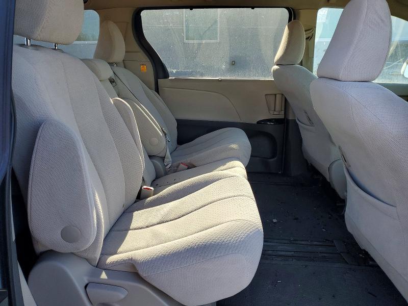 Фото 11 с аукциона – 2012 TOYOTA SIENNA LE с VIN 5TDKK3DC4CS206366