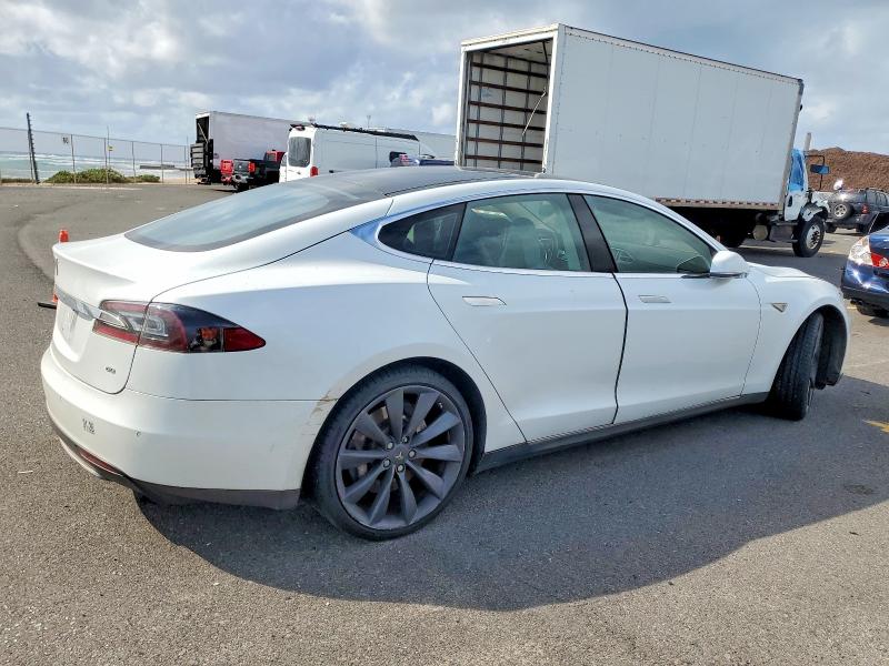 Photo 3 from auction – 2014 TESLA MODEL S with VIN 5YJSA1S18EFP43340