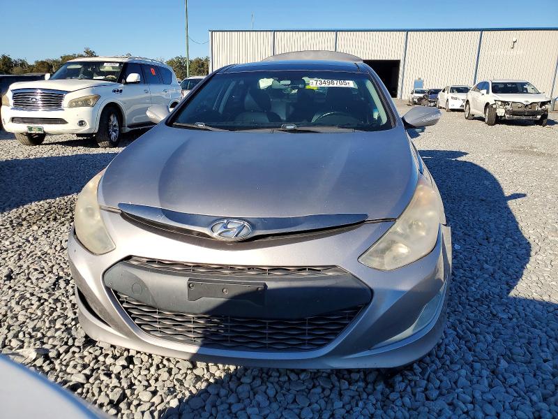 Photo 5 from auction – 2012 HYUNDAI SONATA HYB with VIN KMHEC4A40CA040918