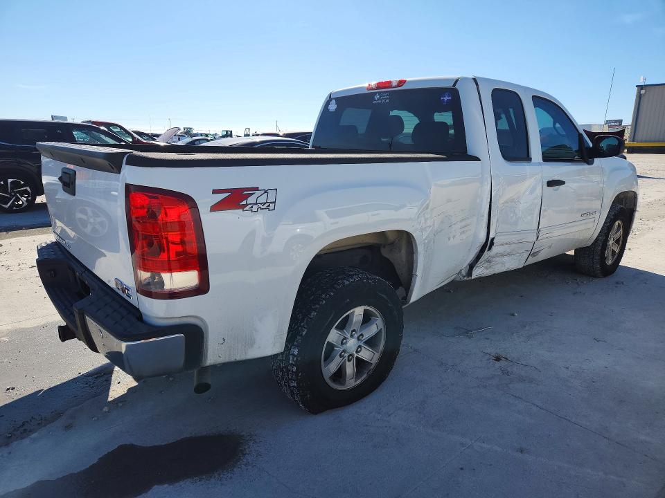 Photo 3 from auction – 2013 GMC SIERRA K15 with VIN 1GTR2VE78DZ301038