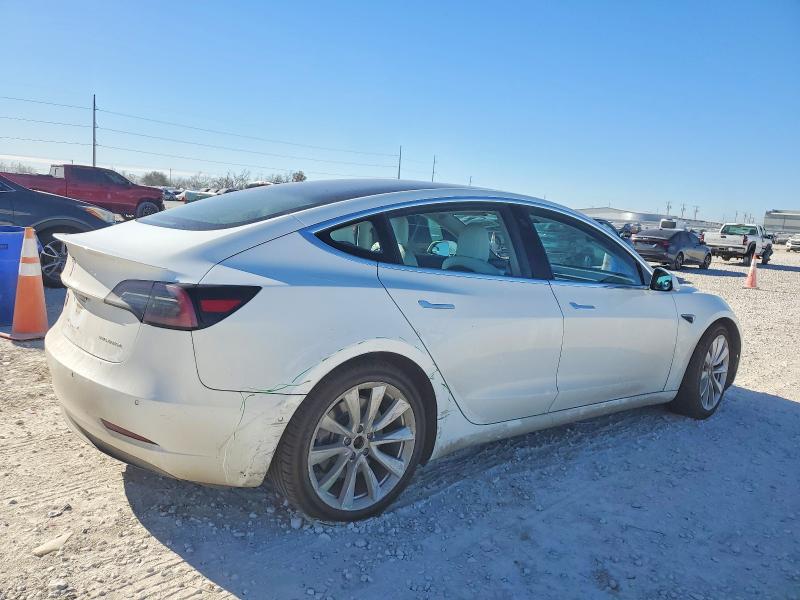 Photo 3 from auction – 2018 TESLA MODEL 3 with VIN 5YJ3E1EB2JF135644