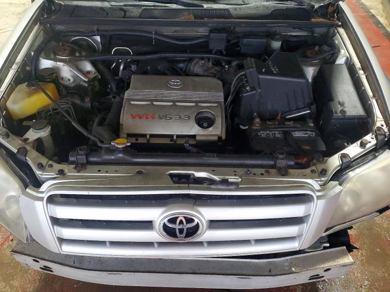 Photo 12 from auction – 2005 TOYOTA HIGHLANDER with VIN JTEEP21A550070066
