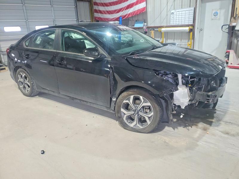Photo 4 from auction – 2021 KIA FORTE FE with VIN 3KPF24AD9ME377078