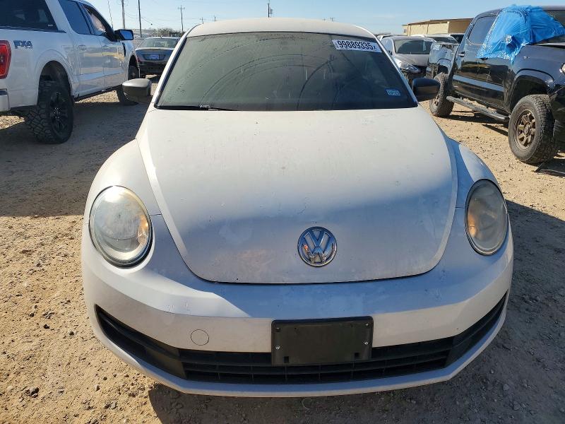 Photo 5 from auction – 2012 VOLKSWAGEN BEETLE with VIN 3VWFP7AT9CM644599