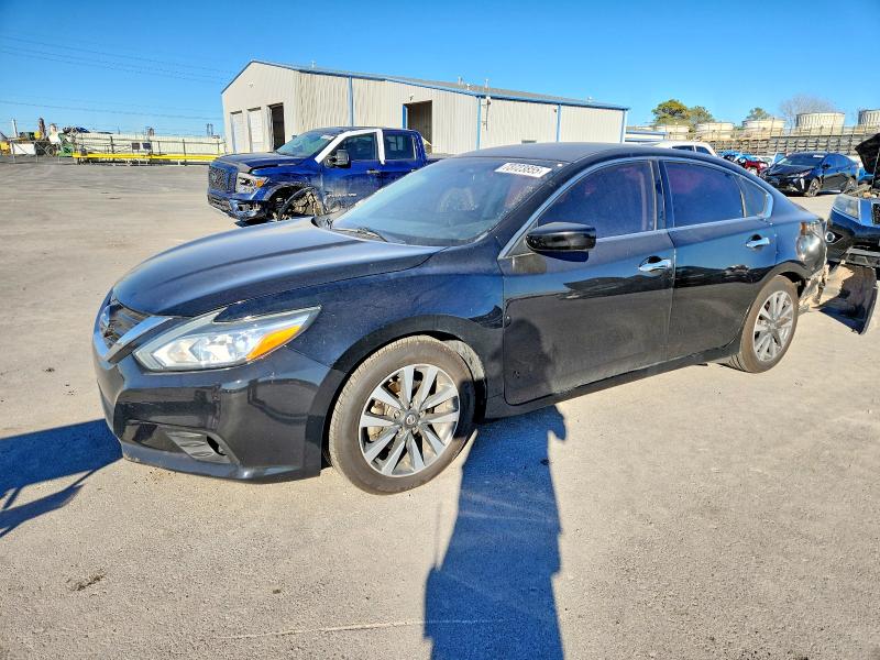 NISSAN ALTIMA 2.5 2017 with VIN 1N4AL3AP5HC231985 - Photo from auction