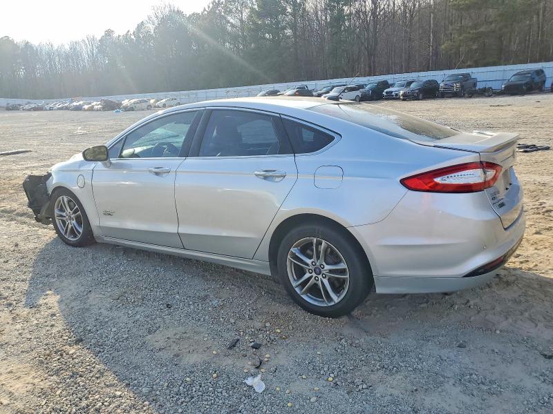 Photo 2 from auction – 2016 FORD FUSION with VIN 3FA6P0SU0GR294425