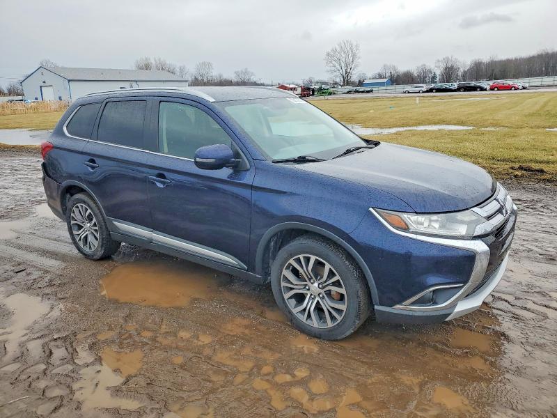 Photo 4 from auction – 2017 MITSUBISHI OUTLANDER with VIN JA4AZ3A32HZ009434