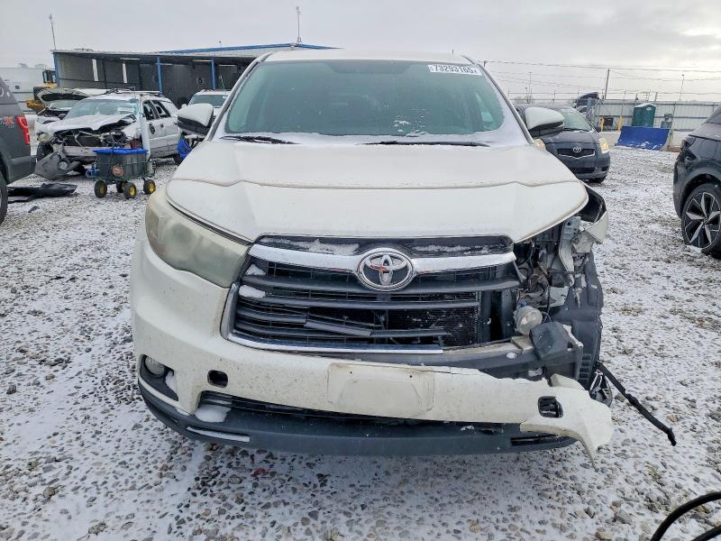 Photo 5 from auction – 2015 TOYOTA HIGHLANDER with VIN 5TDBKRFH4FS202785
