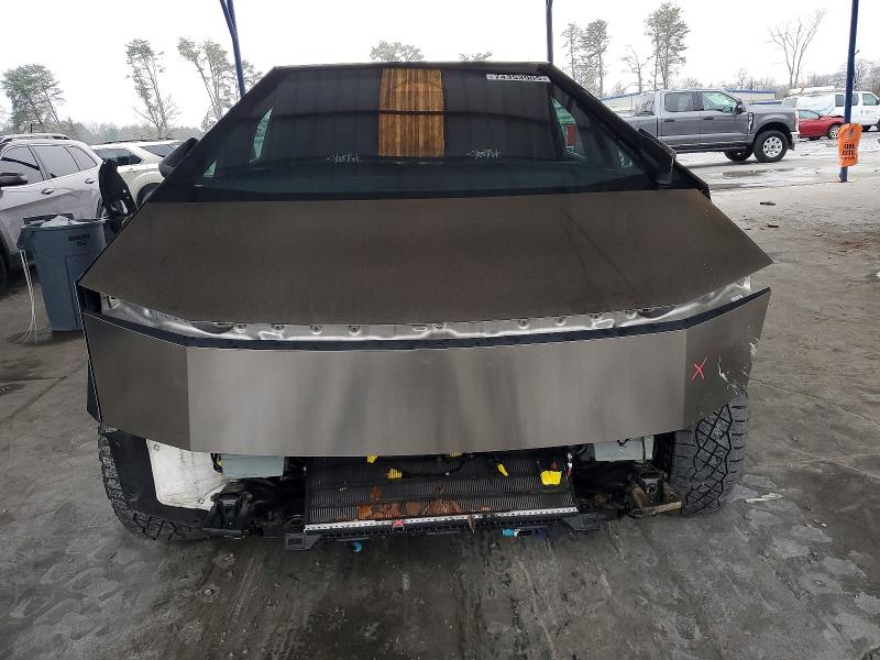 Photo 5 from auction – 2024 TESLA CYBERTRUCK with VIN 7G2CEHED1RA026043
