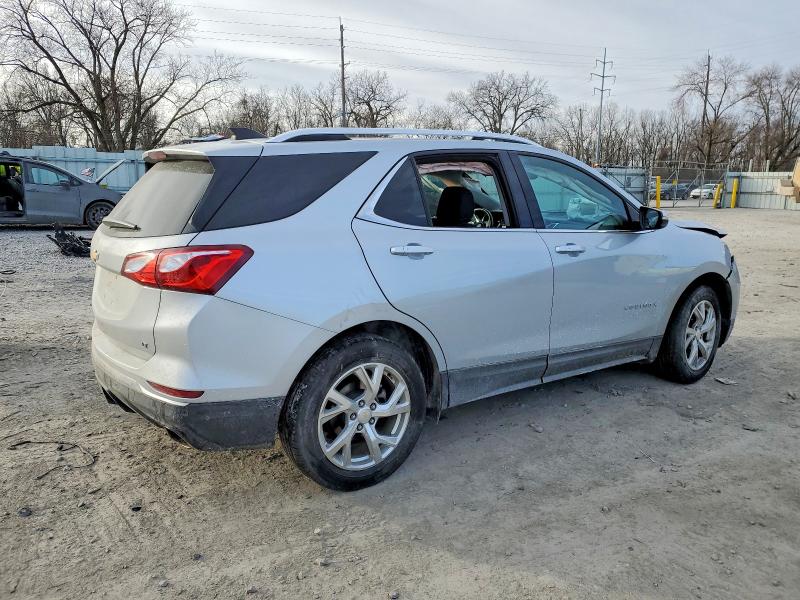 Photo 3 from auction – 2019 CHEVROLET EQUINOX with VIN 2GNAXLEXXK6153445