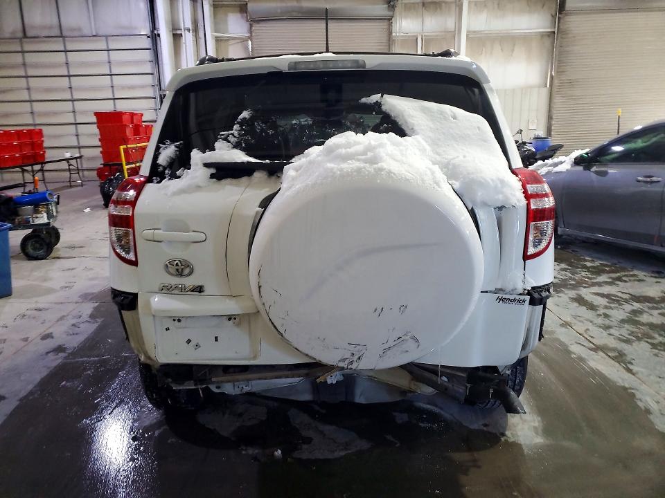 Photo 6 from auction – 2012 TOYOTA RAV4 with VIN 2T3ZF4DV3CW137260