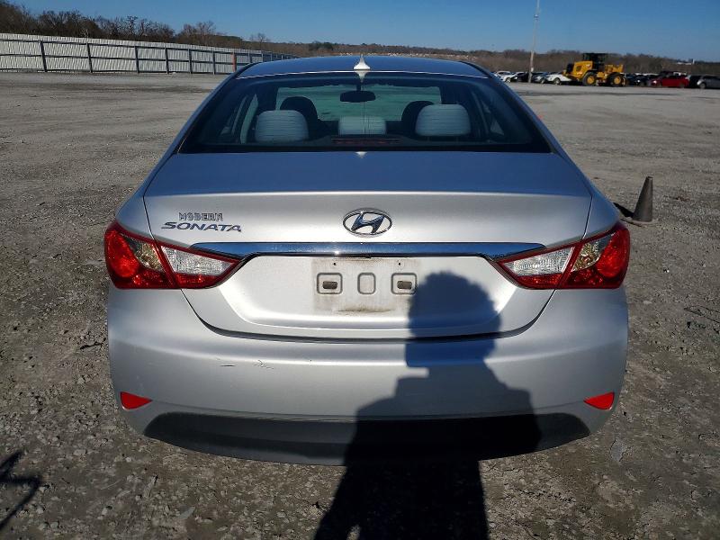 Photo 6 from auction – 2014 HYUNDAI SONATA with VIN 5NPEB4AC6EH926431