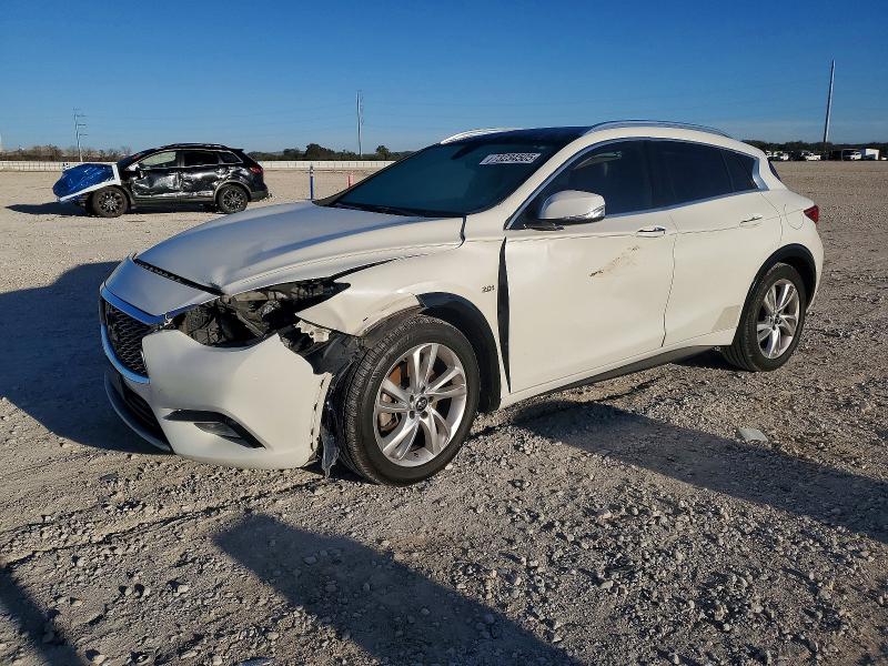 INFINITI QX30 BASE 2017 with VIN SJKCH5CP4HA015583 - Photo from auction