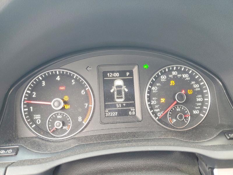 Photo 9 from auction – 2015 VOLKSWAGEN EOS KOMFOR with VIN WVWBW8AH5FV002834