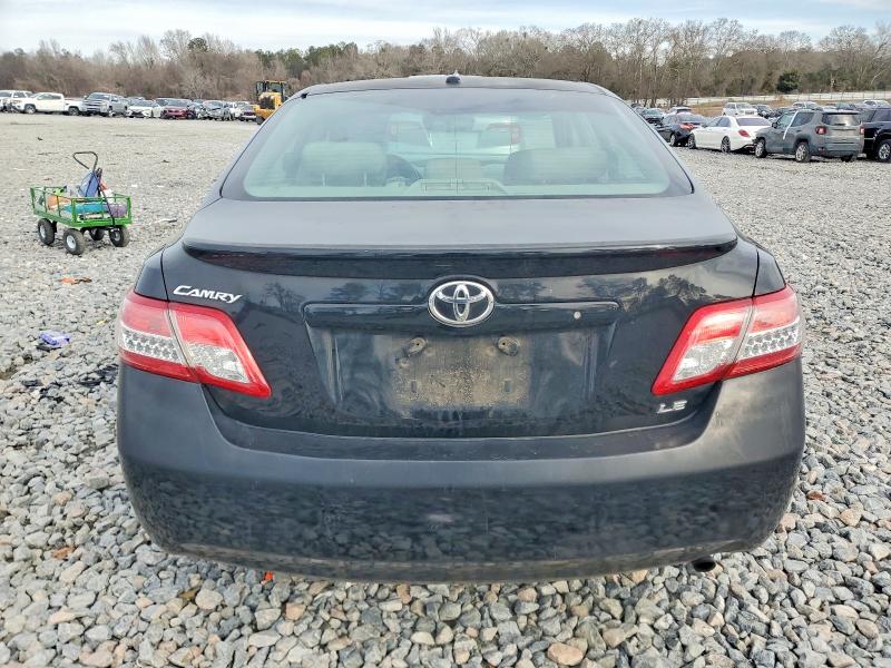 Zdjęcie 6 z aukcji – 2011 TOYOTA CAMRY z VIN 4T1BF3EK5BU118622