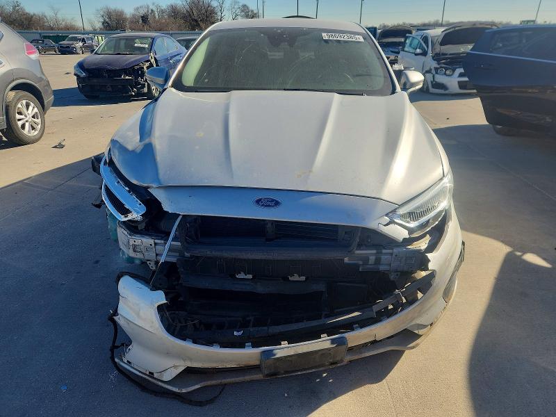 Photo 5 from auction – 2019 FORD FUSION SEL with VIN 3FA6P0MU8KR154404