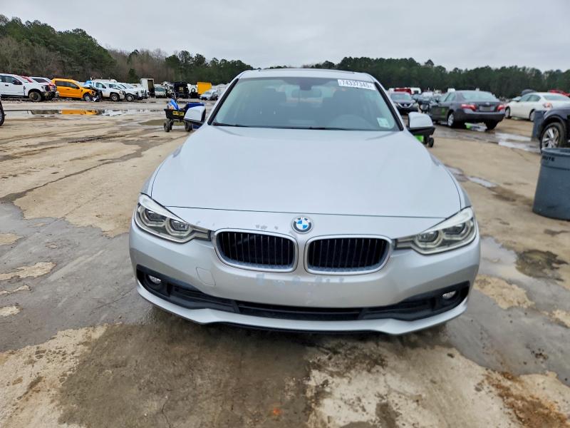 Photo 5 from auction – 2018 BMW 320 with VIN WBA8A9C51JAH12542