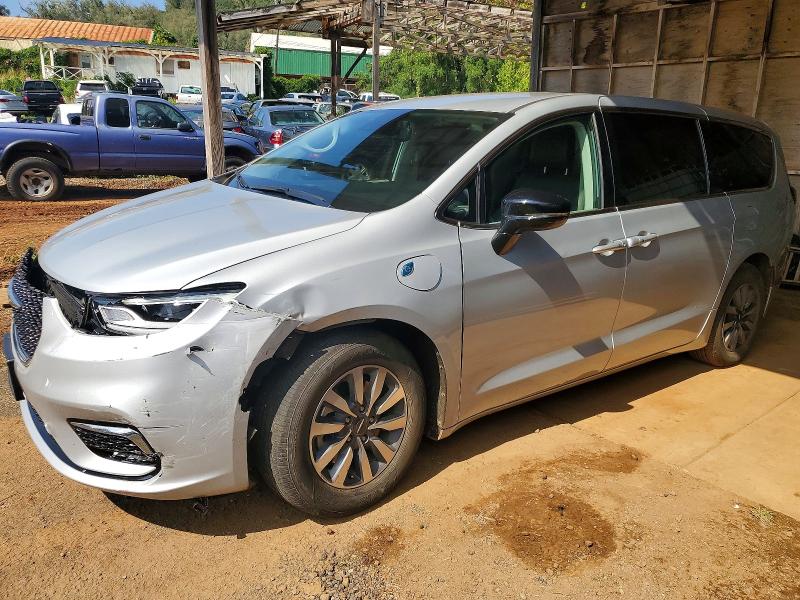 CHRYSLER PACIFICA H 2024 with VIN 2C4RC1S73RR157149 - Photo from auction