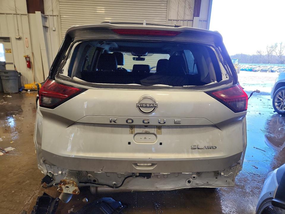 Photo 6 from auction – 2022 NISSAN ROGUE SL with VIN 5N1BT3CB6NC729829