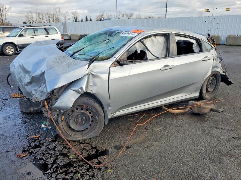 HONDA CIVIC 2018 with VIN 2HGFC2F52JH610836 - Photo from auction