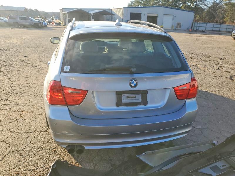 Photo 6 from auction – 2009 BMW 328 IT with VIN WBAUT93569A191139