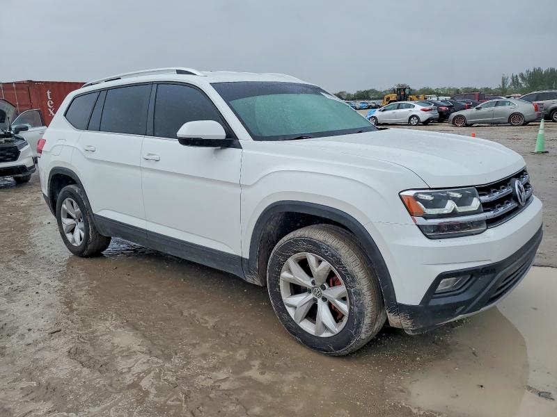 Photo 4 from auction – 2018 VOLKSWAGEN ATLAS with VIN 1V2CR2CA9JC565669