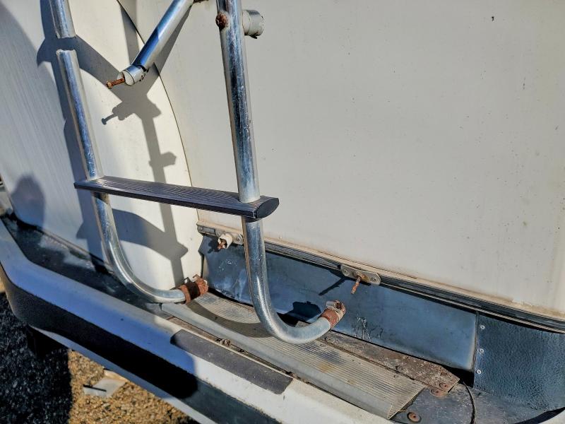 Photo 9 from auction – 1988 FORD ECONOLINE with VIN 1FDKE30G8JHB61154