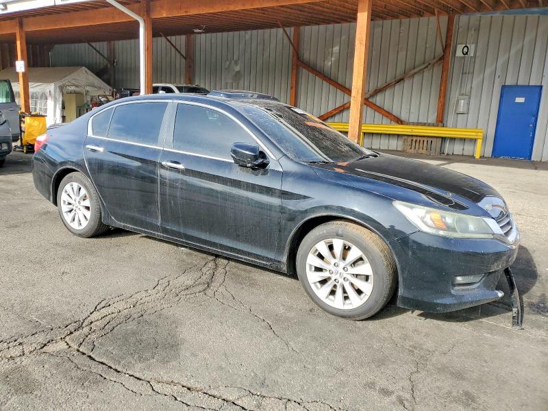 Photo 4 from auction – 2014 HONDA ACCORD with VIN 1HGCR2F88EA022830