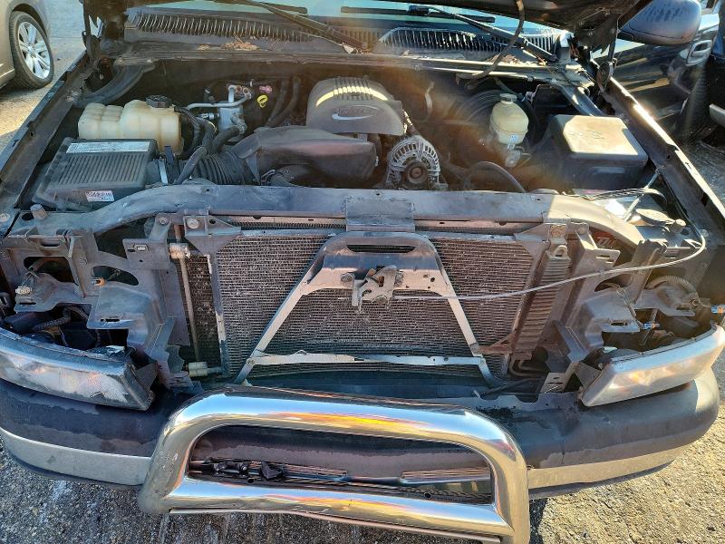 Photo 11 from auction – 2005 CHEVROLET SILVERADO with VIN 1GCEC19V25Z137221