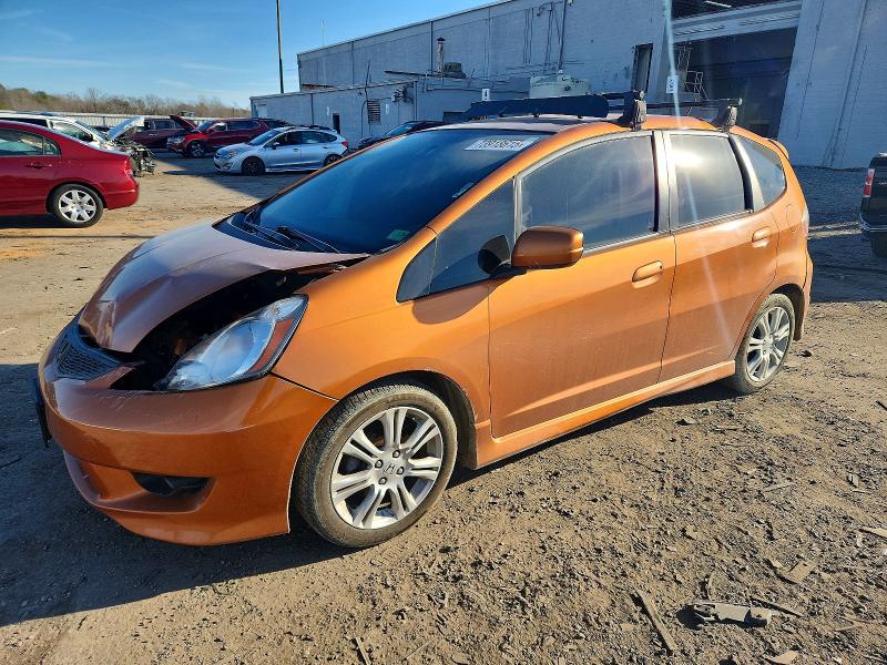 HONDA FIT 2011 with VIN JHMGE8H69BS005808 - Photo from auction