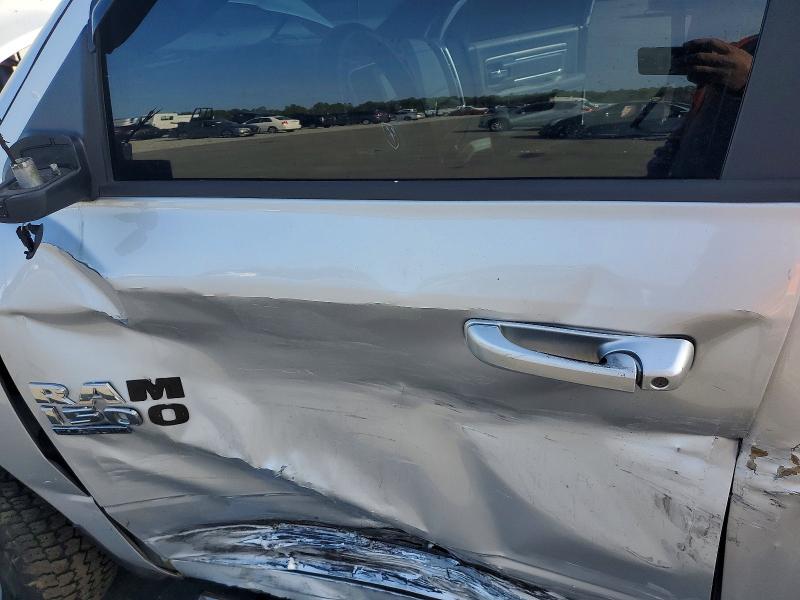 Photo 7 from auction – 2019 RAM 1500 CLASSIC with VIN 1C6RR6TT2KS512329