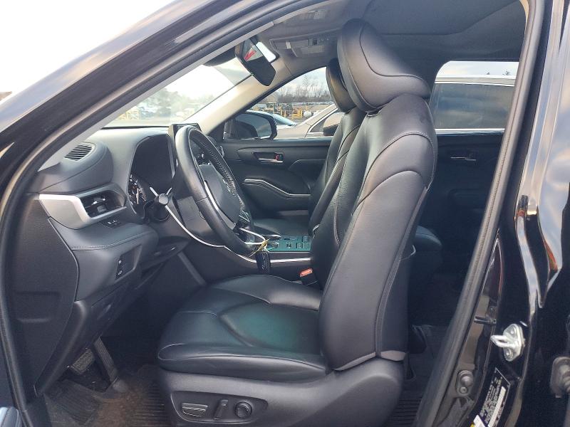 Photo 7 from auction – 2022 TOYOTA HIGHLANDER with VIN 5TDGZRBH3NS561132