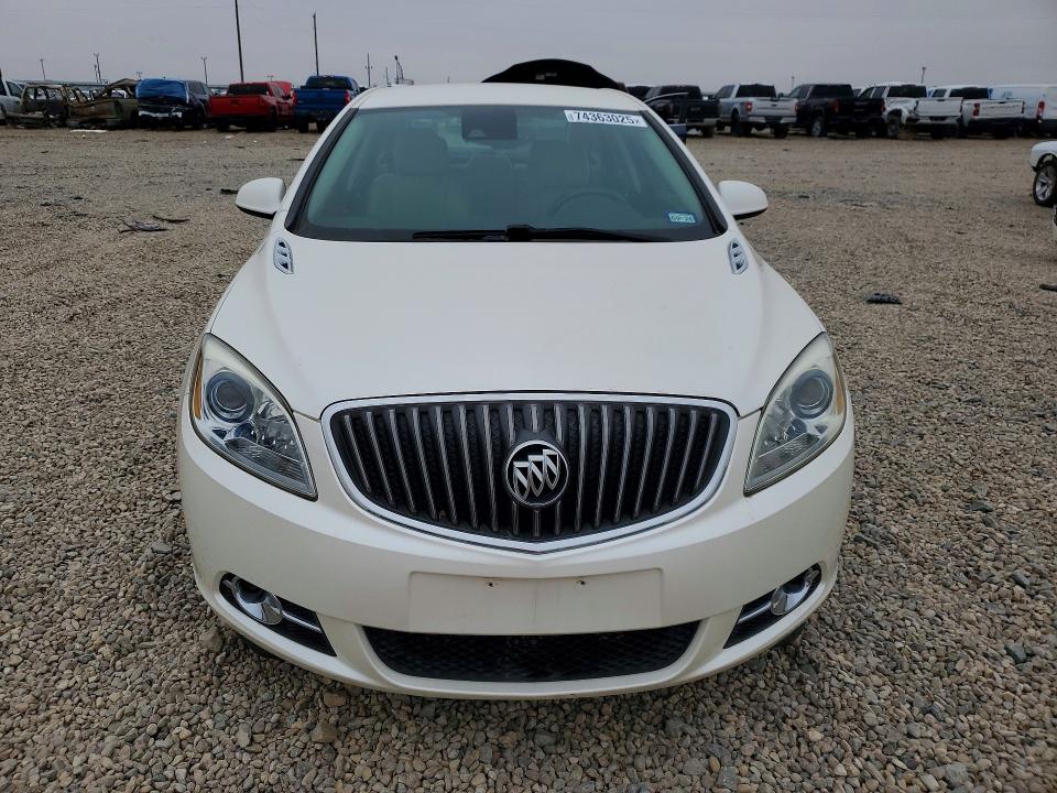 Photo 5 from auction – 2014 BUICK VERANO with VIN 1G4PS5SK0E4145992