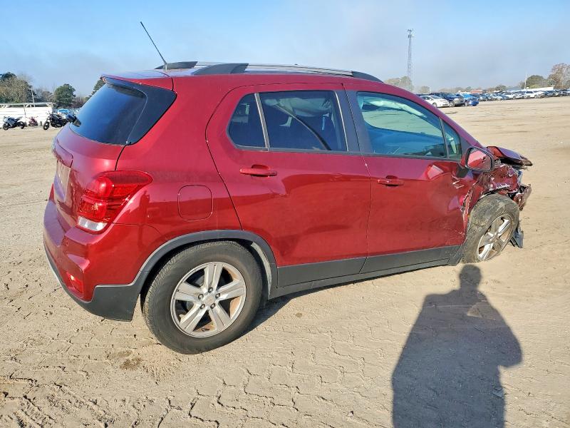 Photo 3 from auction – 2022 CHEVROLET TRAX 1LT with VIN KL7CJLSM2NB513237