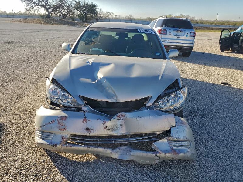 Photo 5 from auction – 2005 TOYOTA CAMRY LE with VIN 4T1BE30KX5U078908