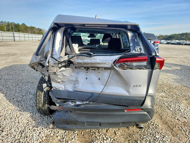 Photo 6 from auction – 2019 TOYOTA RAV4 with VIN JTMW1RFV8KD029093