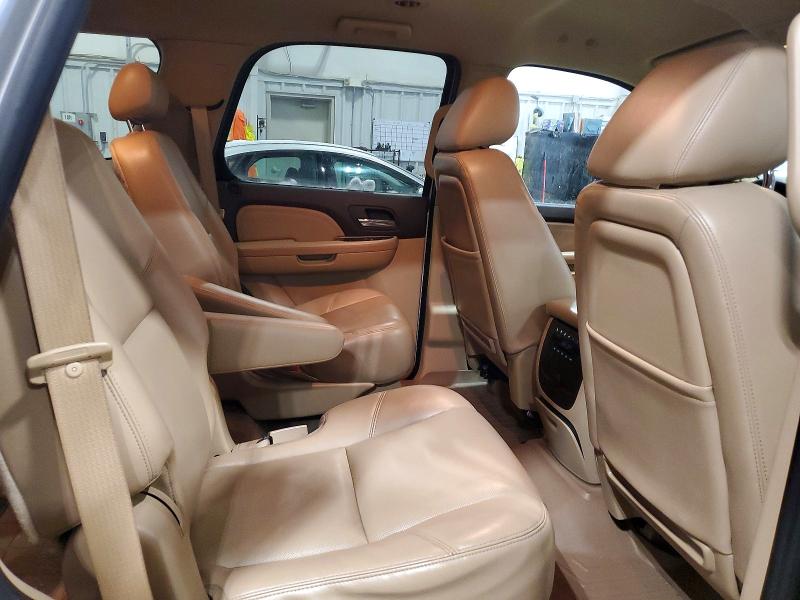 Foto 11 de la subasta – 2010 GMC YUKON DENA con VIN 1GKUKEEF4AR131505