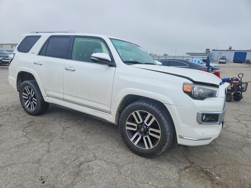 Photo 4 from auction – 2015 TOYOTA 4RUNNER SR with VIN JTEBU5JR9F5207842
