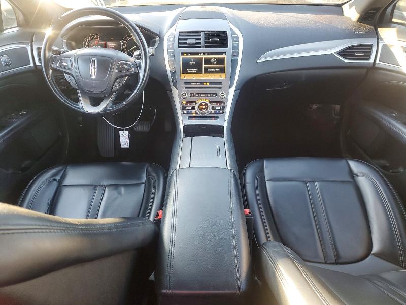 Photo 8 from auction – 2017 LINCOLN MKZ with VIN 3LN6L5B98HR633573