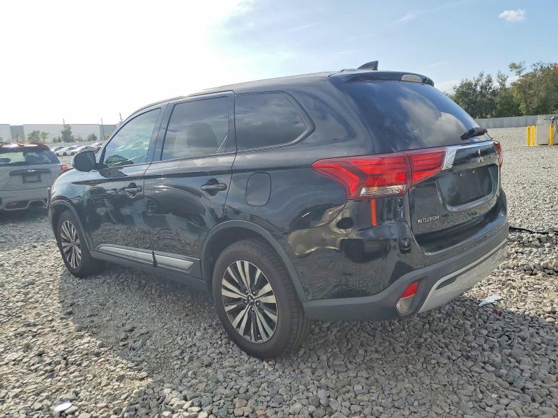 Photo 2 from auction – 2019 MITSUBISHI OUTLANDER with VIN JA4AZ3A32KZ046880