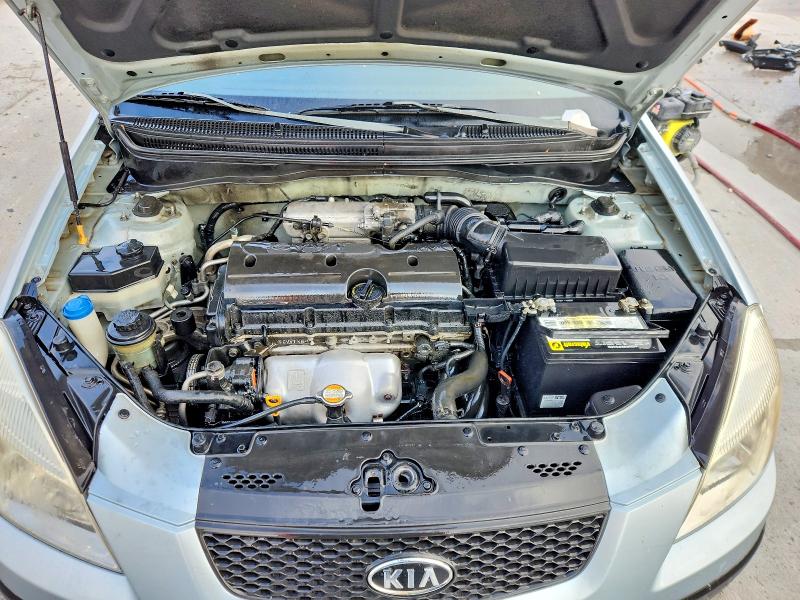 Photo 11 from auction – 2008 KIA RIO BASE with VIN KNADE123986331018