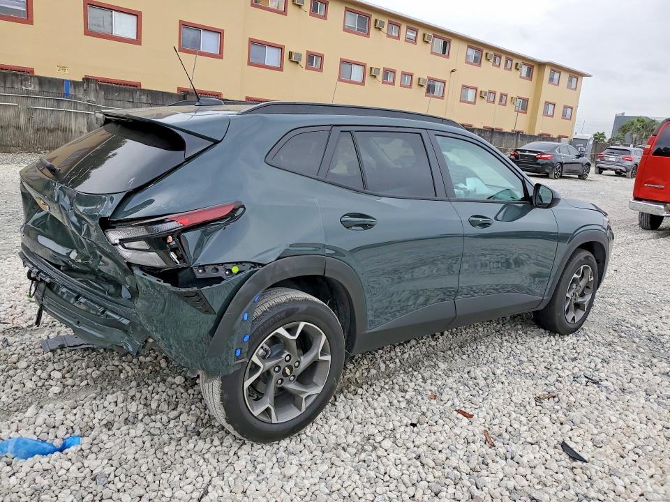 Photo 3 from auction – 2025 CHEVROLET TRAX with VIN KL77LHEP0SC259693