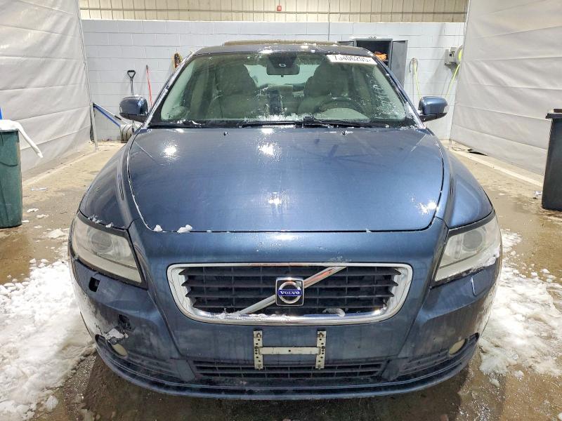Photo 5 from auction – 2010 VOLVO S40 2.4I with VIN YV1390MS8A2496020