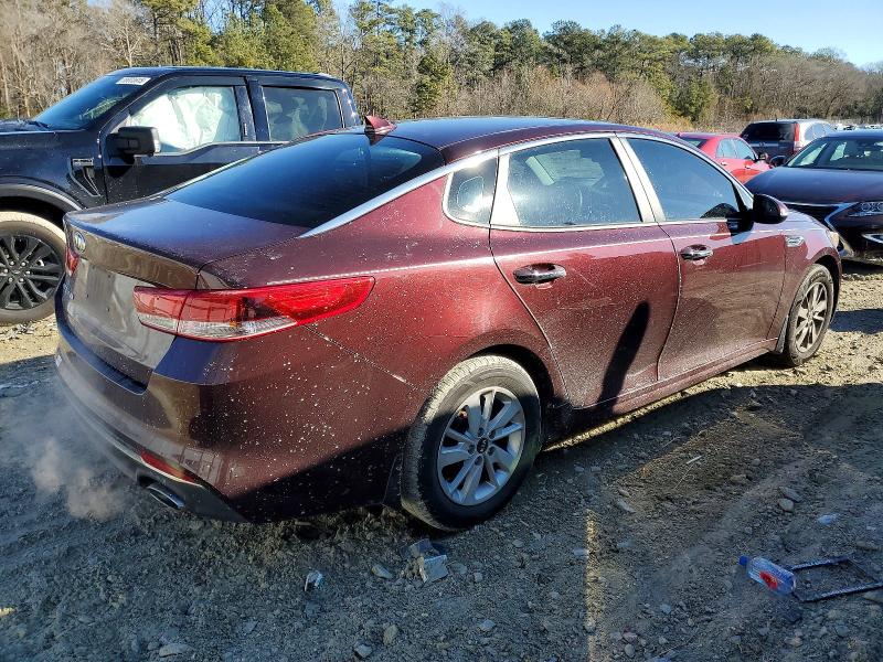 Photo 3 from auction – 2018 KIA OPTIMA with VIN 5XXGT4L33JG220218