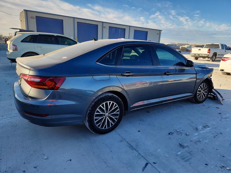 Photo 3 from auction – 2019 VOLKSWAGEN JETTA S with VIN 3VWCB7BU5KM158136
