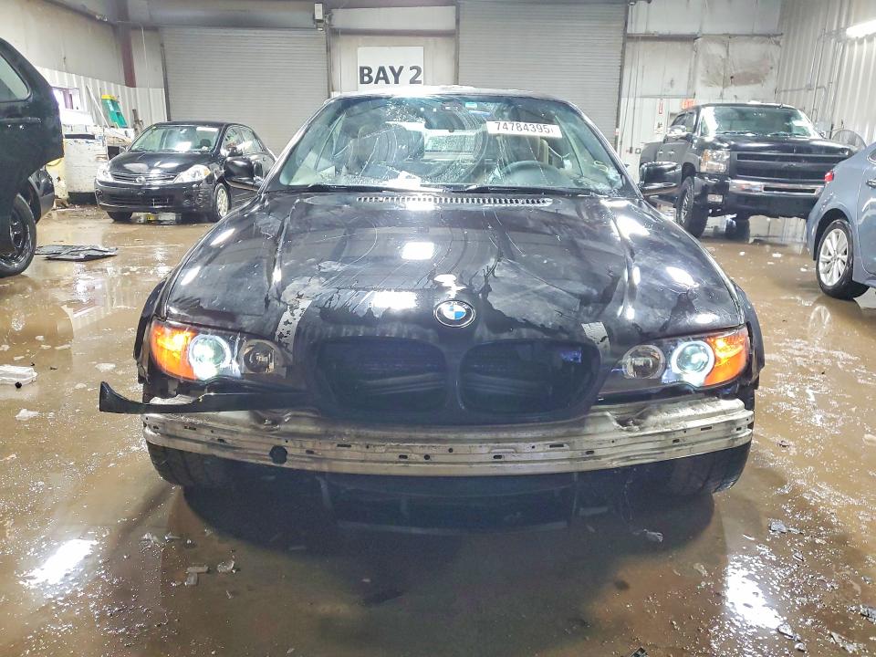 Фото 5 с аукциона – 2004 BMW 330 с VIN WBABW53464PJ94708