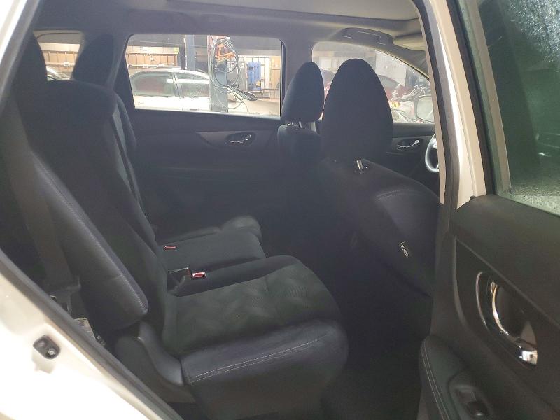 Photo 11 from auction – 2015 NISSAN ROGUE S with VIN 5N1AT2MV3FC802705